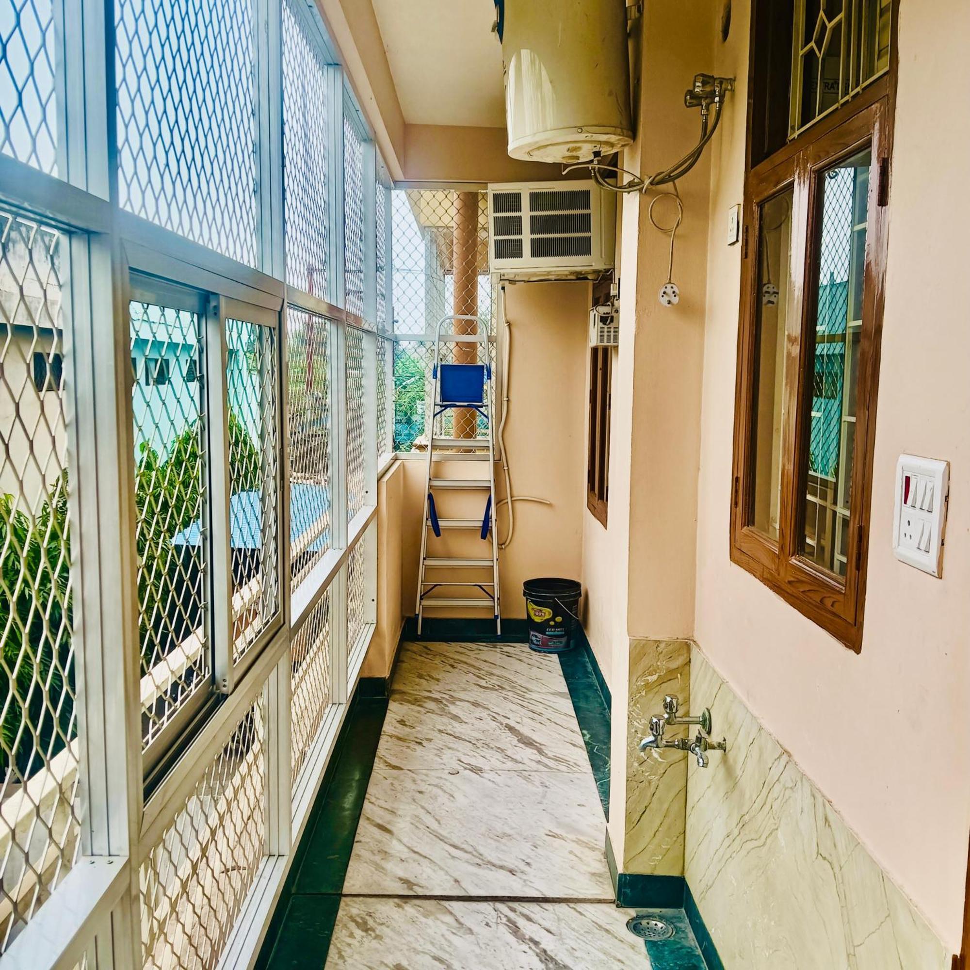 Luxury 3 Bhk 15 Mins From Kashi Vishwanath Temple Varanasi