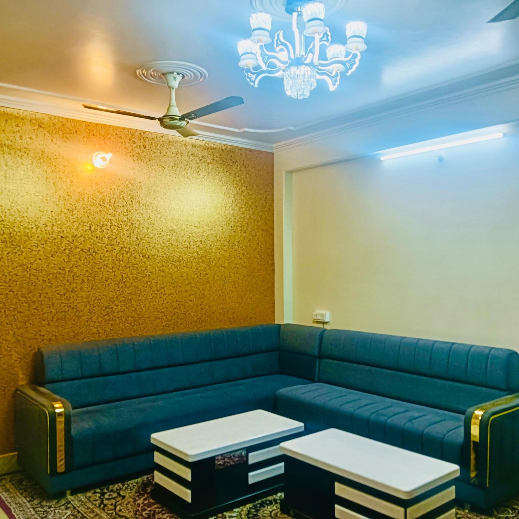 Luxury 3 Bhk 15 Mins From Kashi Vishwanath Temple * Varanasi