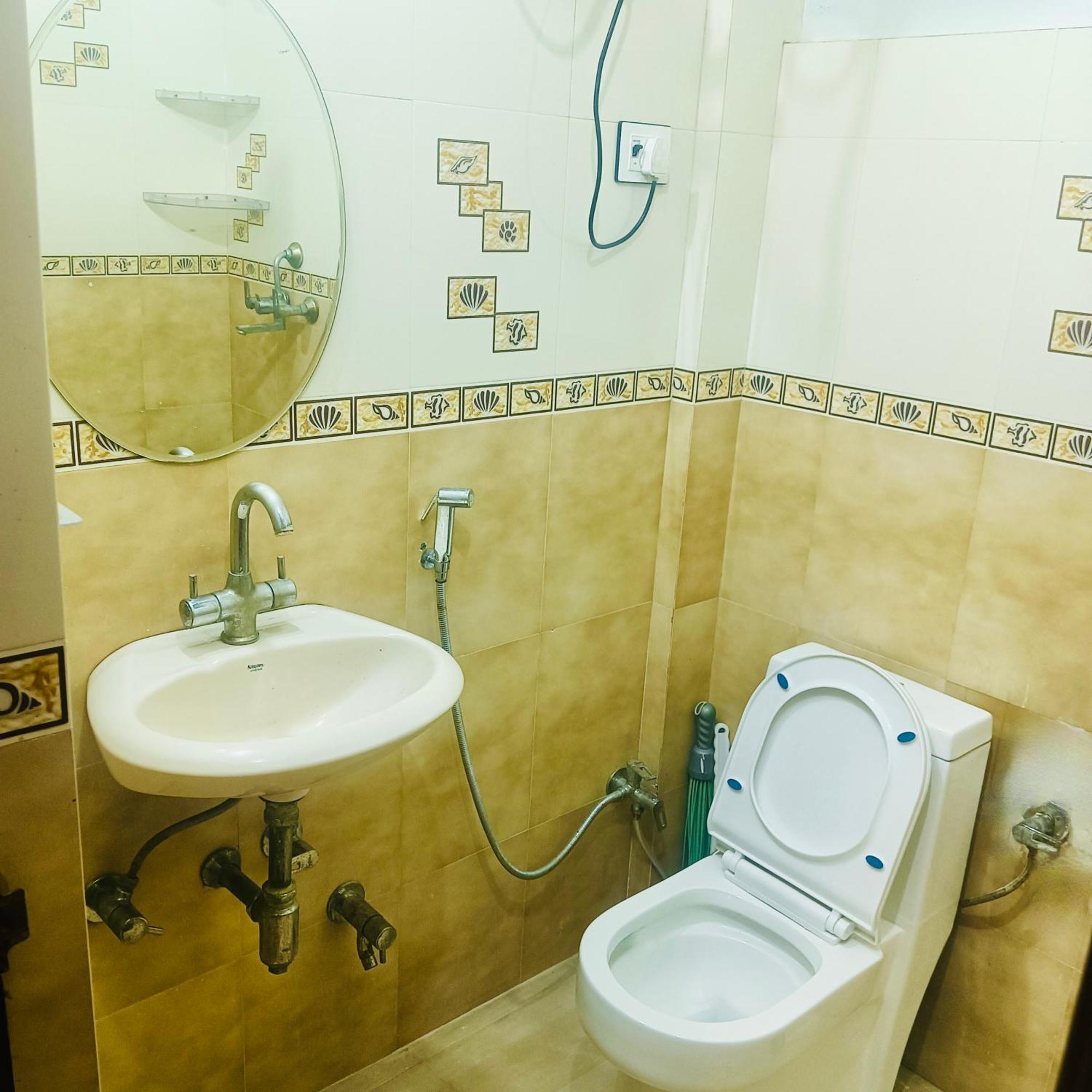 Apartment Luxury 3 Bhk 15 Mins From Kashi Vishwanath Temple Varanasi